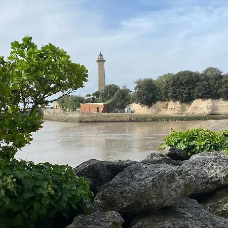 בית נופש A 2mn De La